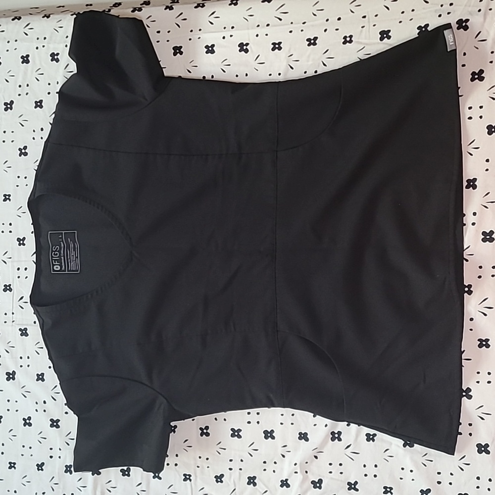Figs scrub top black size L